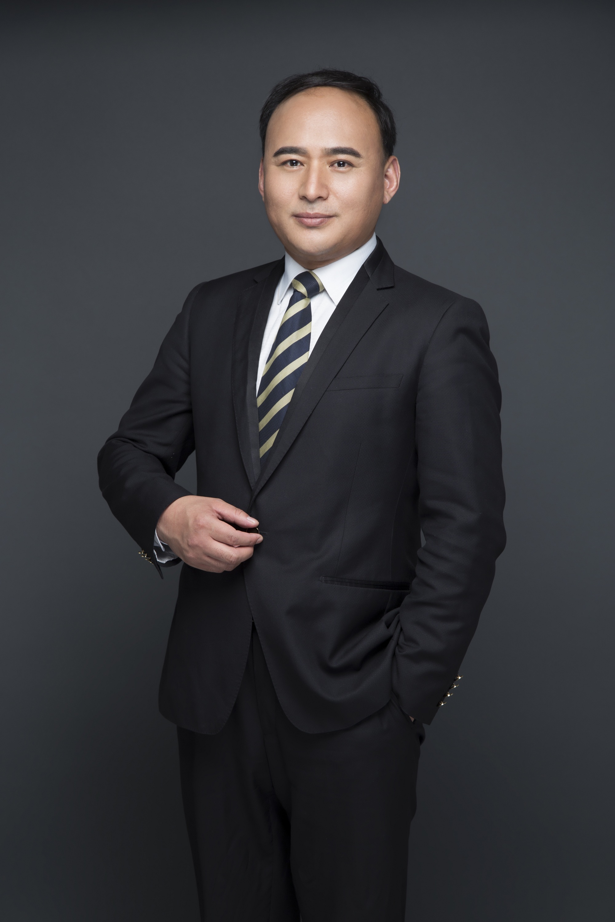 刘启剑 视觉与舞美负责人